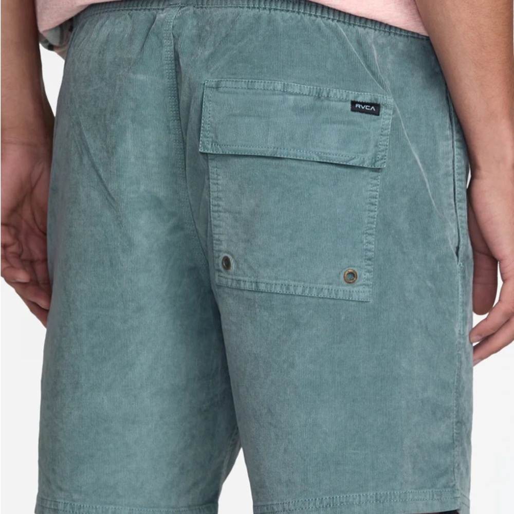 RVCA - Escape Elastic Cord Short II - NEW - Picture 3 of 7